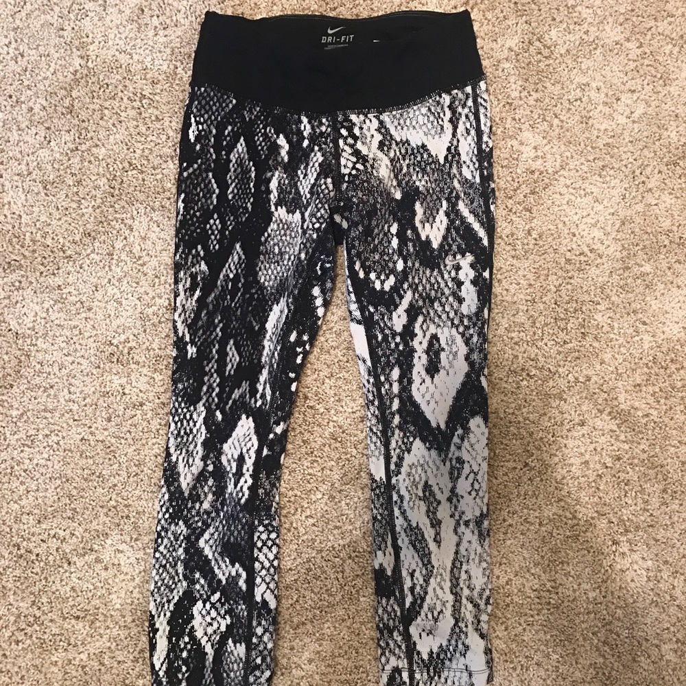 Nike Patterned Dri-Fit Workout Leggings Size XS